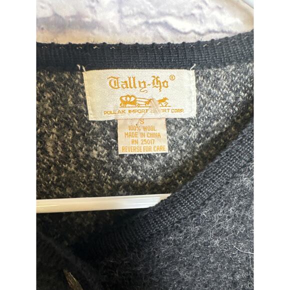 Tally Ho Vintage Nordic 100% Wool Cardigan Gray Black Red White Buttons SMALL - Picture 3 of 4